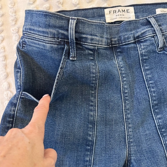 Frame Denim Le Francoise Flare Jeans in Sunnyslope - Picture 7 of 14